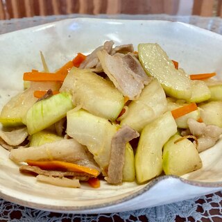 トロッ❗️味がしみ込んだ冬瓜と豚バラ肉の☆炒めもの